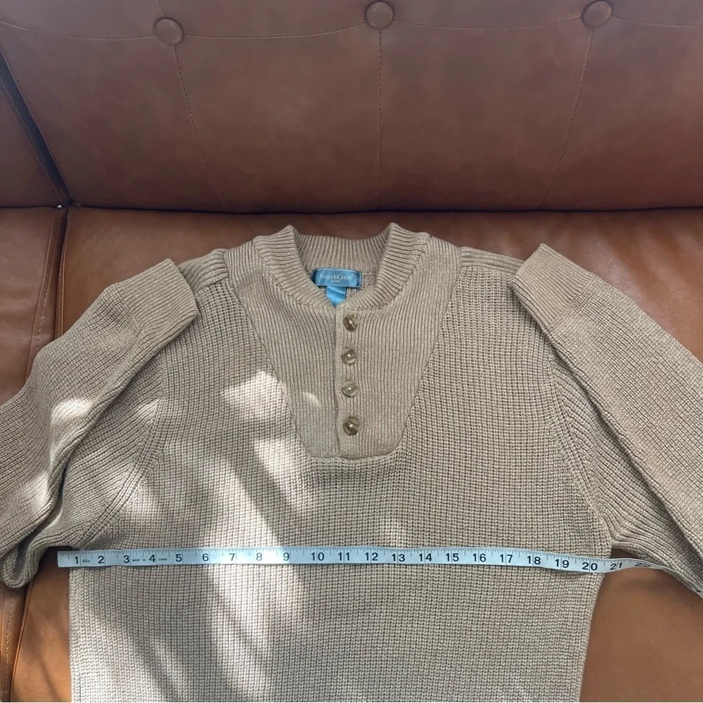 Northcrest Classic Men's Sz L Tan Camel military henley Sweater Button Detail